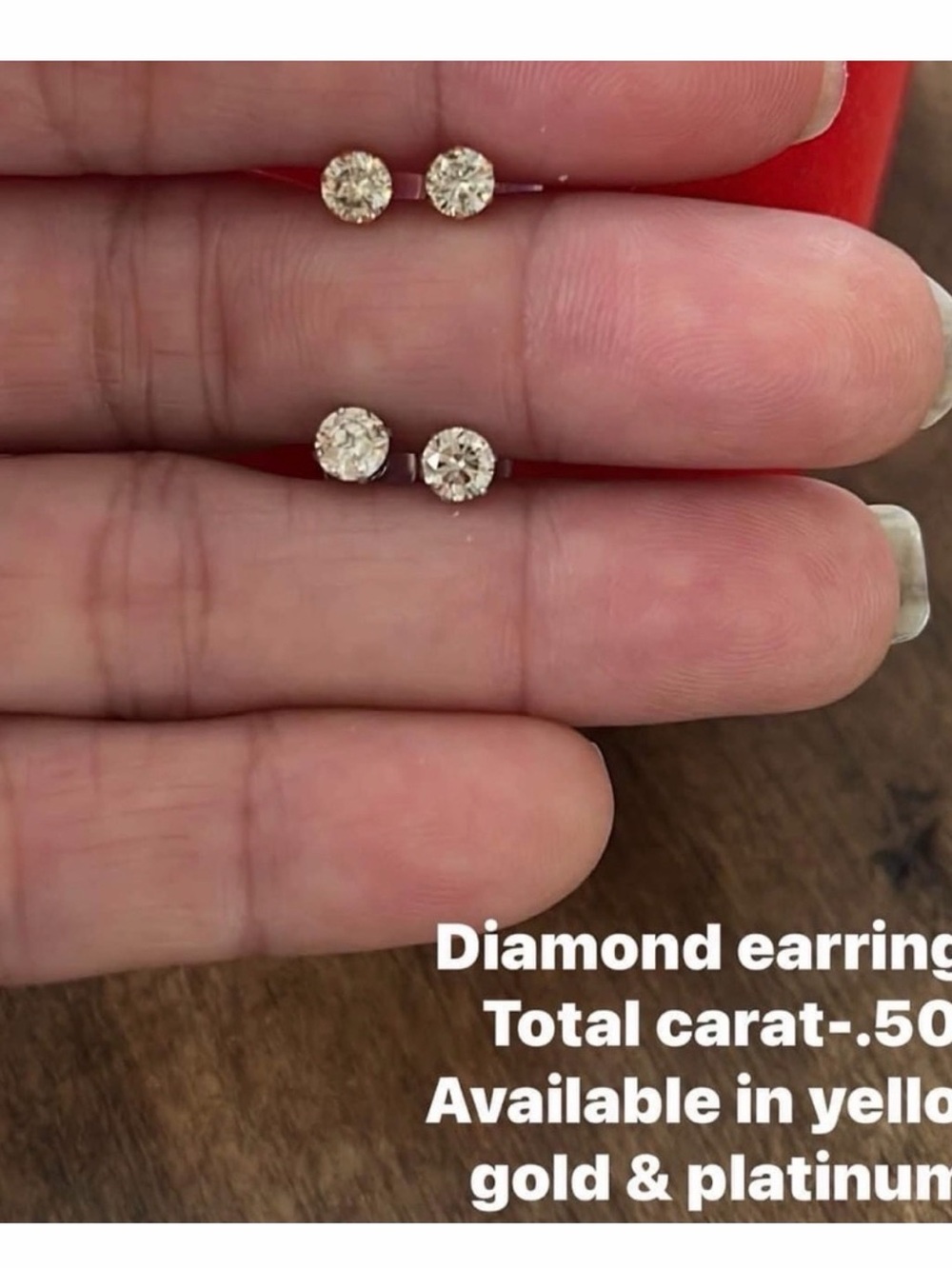 Diamond Stud Earrings in White (Pair)